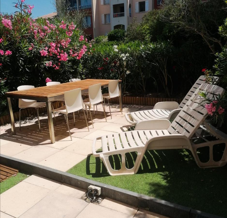 Appartement Zen A Frejus Avec Jardin, Piscine, Tennis, Proche Mer Exterior foto